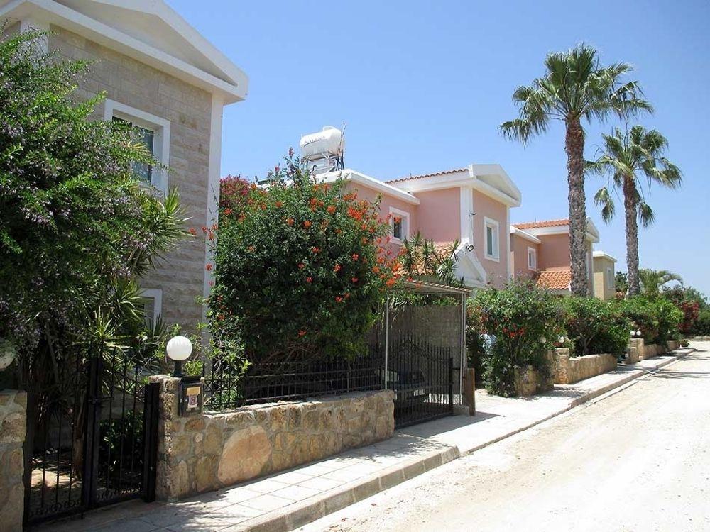 Rododafni Villas Klorakas Exterior photo