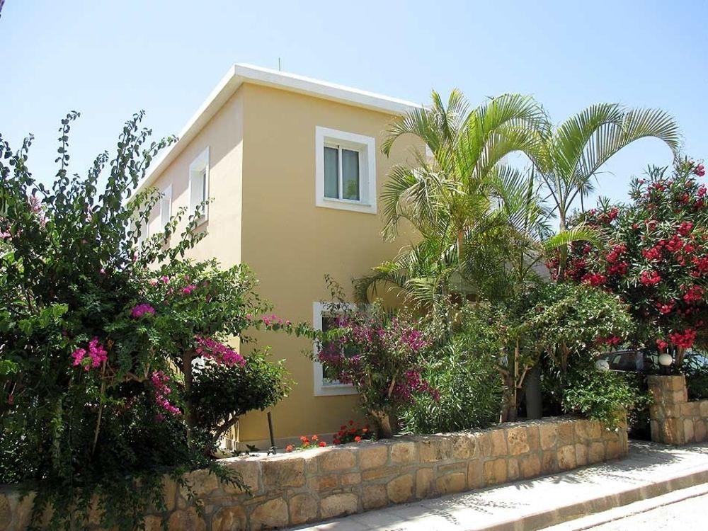 Rododafni Villas Klorakas Exterior photo